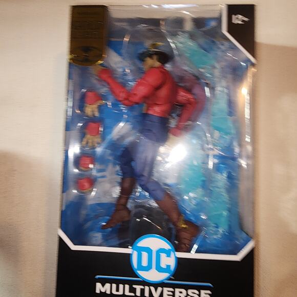 The rival gold label dc multiverse - Picture 7 of 8